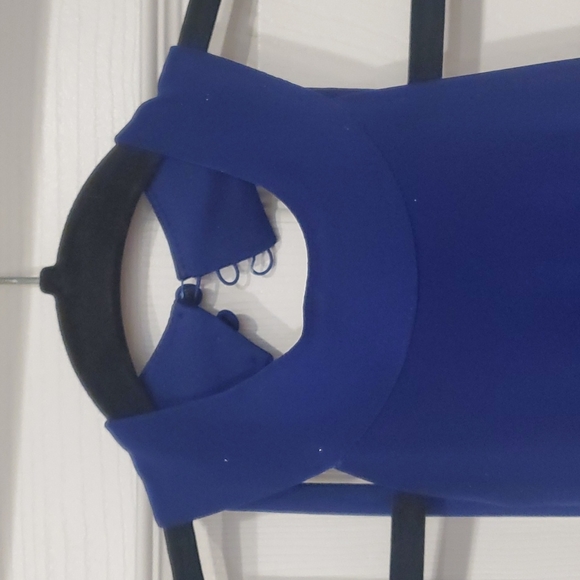 Dress - Picture 4 of 5